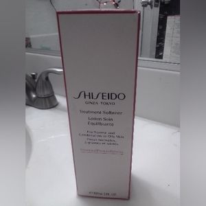 SHISEIDO Treatment Softener (5oz) for Normal & Combination to Oily Skin-NEW